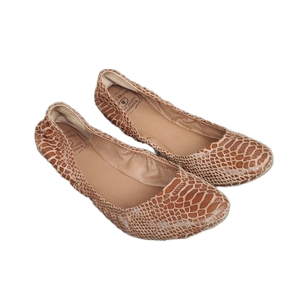 Lucky Brand Emmie Woman Animal print Leather ballet flats shoes sz 8M - Picture 1 of 9